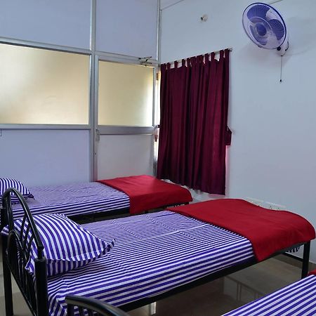 Tranquil Hospitality Hotel Бхубанешвар Екстериор снимка